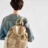 Středně velký batoh Re-Nylon s pouzdrem Středně velký batoh Re-Nylon s pouzdrem