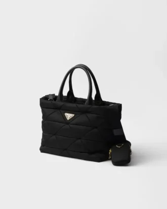 Středně velká polstrovaná taška z materiálu Re-Nylon a kůže