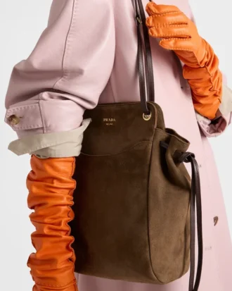 Středně velká semišová taška Prada Carry