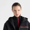 Svetr s rolákem z materiálu Re-Nylon Svetr s rolákem z materiálu Re-Nylon