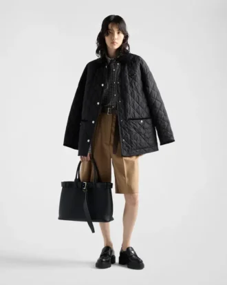 Světlá bunda z materiálu Re-Nylon