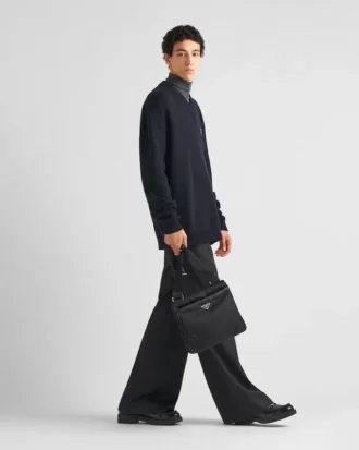 Taška přes rameno z materiálu Re-Nylon a kůže Saffiano