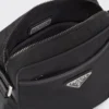 Taška přes rameno z materiálu Re-Nylon a kůže Saffiano Taška přes rameno z materiálu Re-Nylon a kůže Saffiano