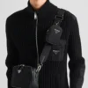 Taška Prada Brique z materiálu Re-Nylon a kůže Saffiano Taška Prada Brique z materiálu Re-Nylon a kůže Saffiano