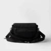 Taška Prada Explore z materiálu Re-Nylon a kůže Taška Prada Explore z materiálu Re-Nylon a kůže