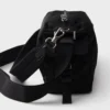 Taška Prada Explore z materiálu Re-Nylon a kůže Taška Prada Explore z materiálu Re-Nylon a kůže