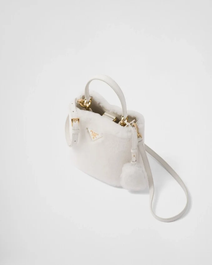 Taška Prada Panier Mini Shearling Taška Prada Panier Mini Shearling