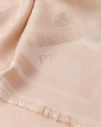 Šátek Symbole z hedvábí a vlny s žakárovým vzorem