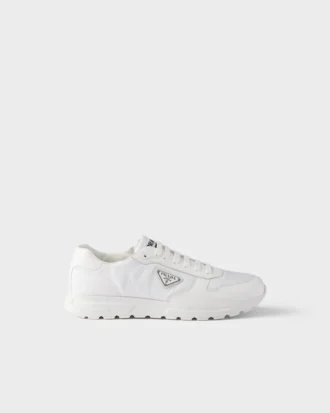 Tenisky Prax 01 z materiálu Re-Nylon a broušené kůže Tenisky Prax 01 z materiálu Re-Nylon a broušené kůže