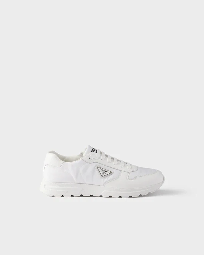 Tenisky Prax 01 z materiálu Re-Nylon a broušené kůže Tenisky Prax 01 z materiálu Re-Nylon a broušené kůže
