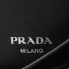 Velká kožená taška přes rameno Prada Fold Velká kožená taška přes rameno Prada Fold