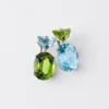 Visací náušnice Couleur Vivante – bílé zlato s akvamarínem a peridotem Visací náušnice Couleur Vivante – bílé zlato s akvamarínem a peridotem