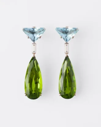 Visací náušnice Couleur Vivante – bílé zlato s akvamarínem, peridotem a diamanty Visací náušnice Couleur Vivante – bílé zlato s akvamarínem, peridotem a diamanty
