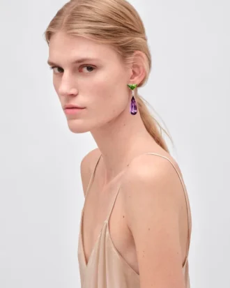 Visací náušnice Couleur Vivante – bílé zlato s peridotem, ametystem a diamanty Visací náušnice Couleur Vivante – bílé zlato s peridotem, ametystem a diamanty