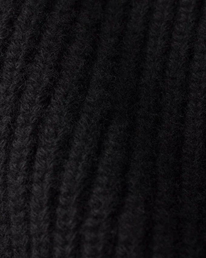 Vlněná a kašmírová pletená čepice Vlněná a kašmírová pletená čepice